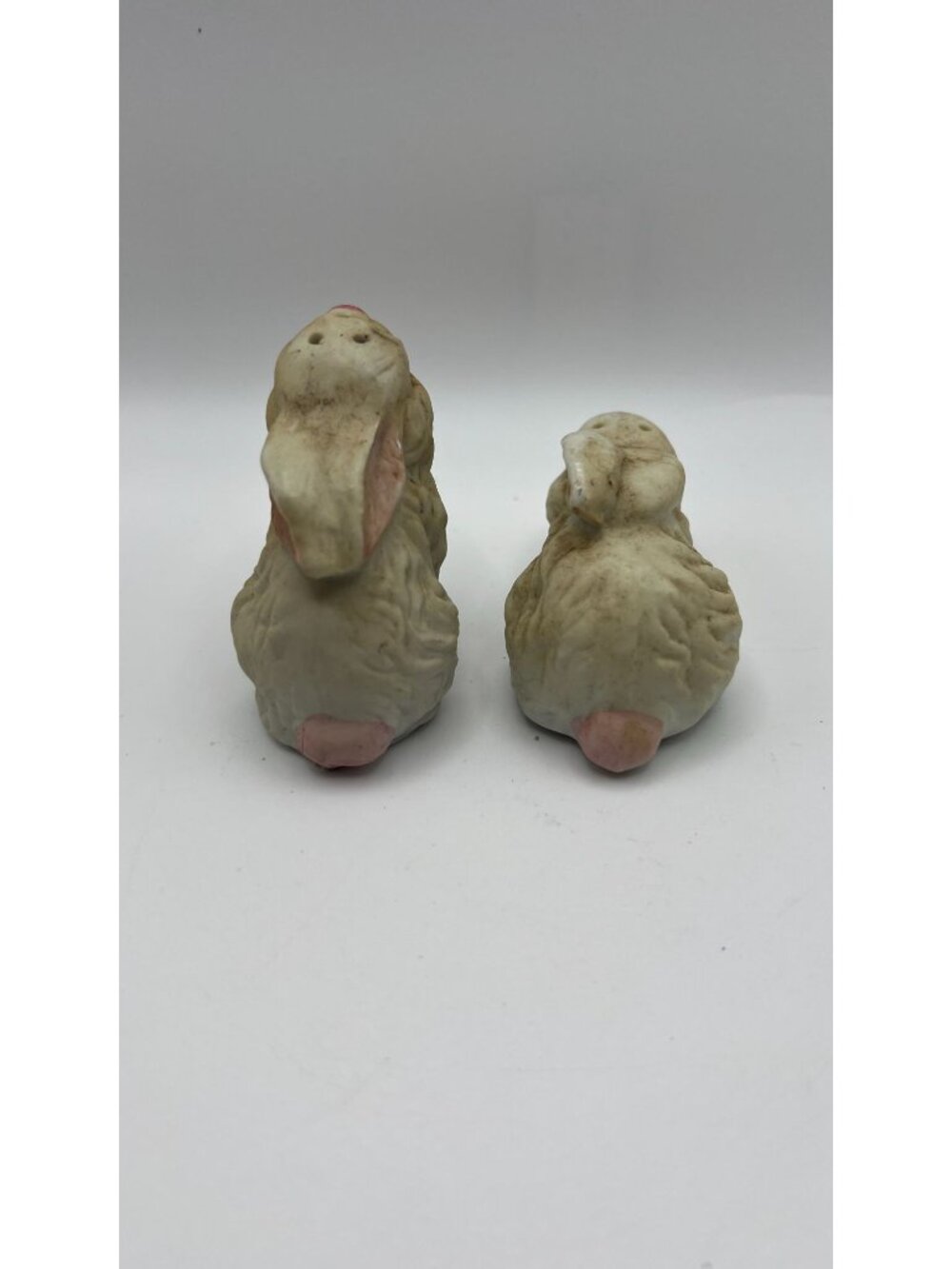 Vintage Ceramic Bunny Rabbit Salt & Pepper Shakers With Pink Accents - Collectib - Picture 6 of 8